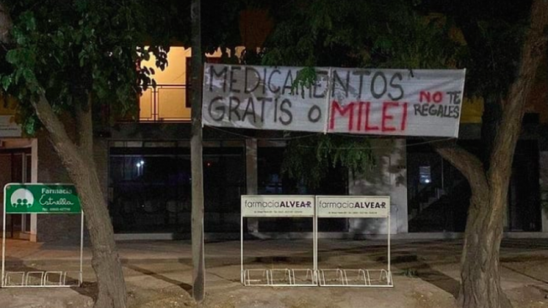 El Jefe del Pami local denunció que le robaron la bandera