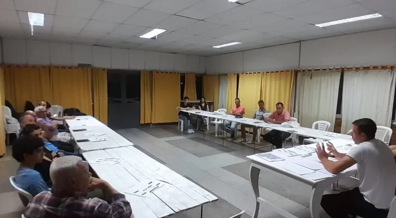 Una reunión caliente: habilitaron la recepción de solicitudes para las quemas controladas