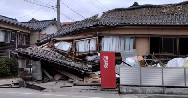 Terremoto de 7,6 grados y tsunami en Japón