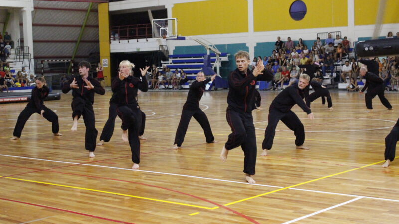 El equipo danés de gimnasia artística se lució en su paso por General Alvear