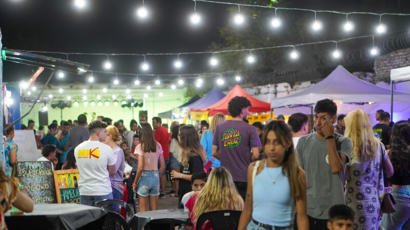 Gran convocatoria en la inauguración del Paseo Gastronómico