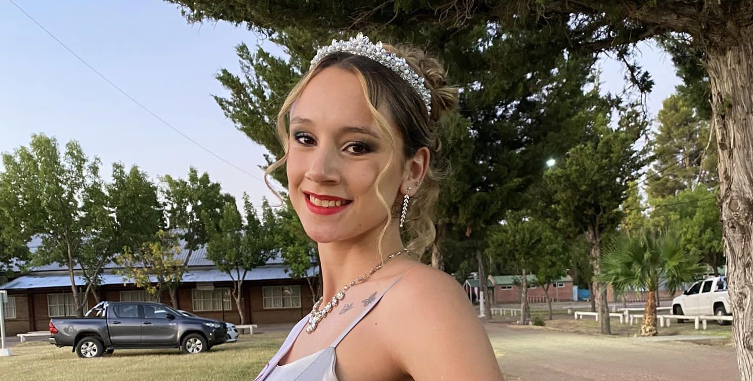 Evelin Olivera representará a Alvear en la Fiesta Provincial del Canto y la Melesca