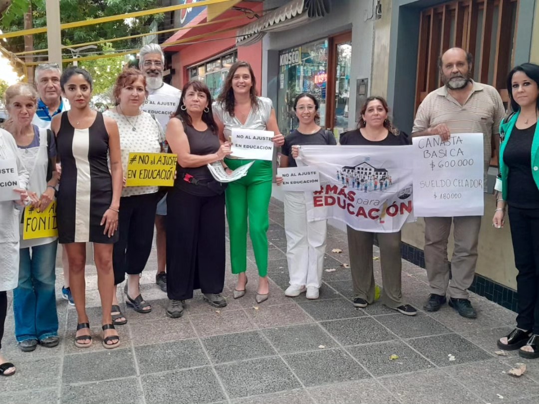 Docentes elevaron un petitorio al intendente Alejandro Molero