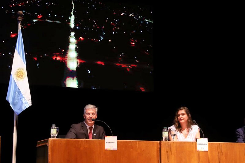 Molero pidió consensos para hacerle frente “a la peor crisis financiera de la historia del país”