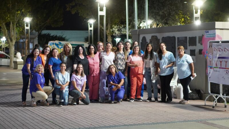 El acto por el 8M fue en la plaza principal
