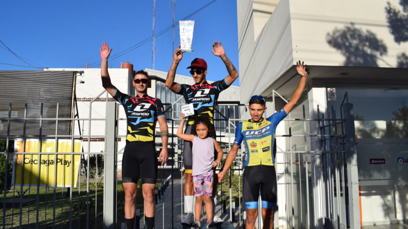 Maximiliano Navarrete se subió al podio en la segunda etapa