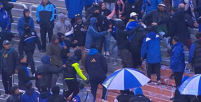 Bochornoso: suspendieron Godoy Cruz-San Lorenzo por incidentes en la tribuna