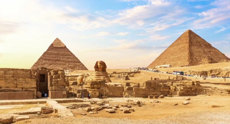 Una misteriosa estructura cerca de las pirámides egipcias de Guiza desconcierta a los científicos