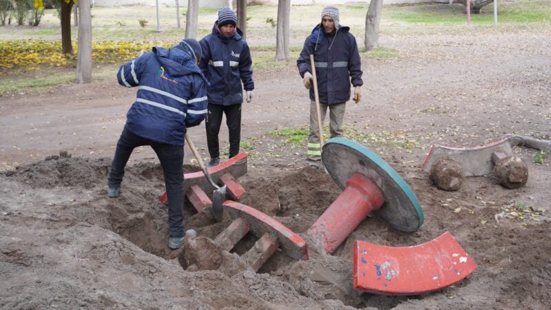 Comenzaron las refacciones en el polideportivo municipal