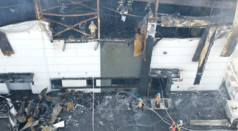 Tragedia en Corea del Sur: 22 personas murieron en un feroz incendio en una planta de baterías de litio
