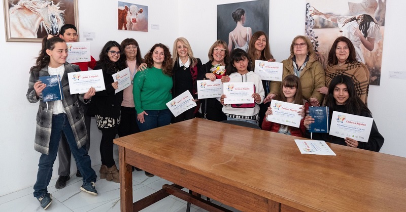 Se entregaron los premios del Certamen Cartas a Alguien
