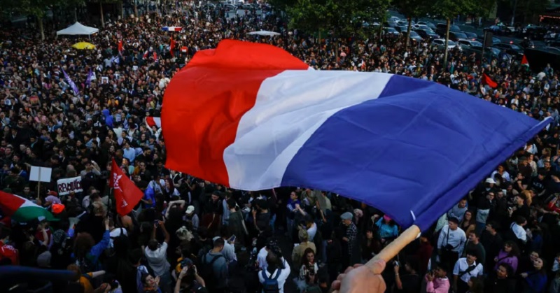 El ‘todos contra la la ultraderecha’ funciona en Francia: la izquierda gana las elecciones