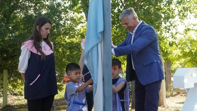 En Alvear, el ciclo lectivo 2025 se inauguró en el Jardín Rayuin