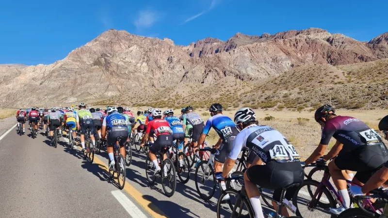 Traico ganó la Etapa Reina de la Vuelta de Mendoza Ciclismo.