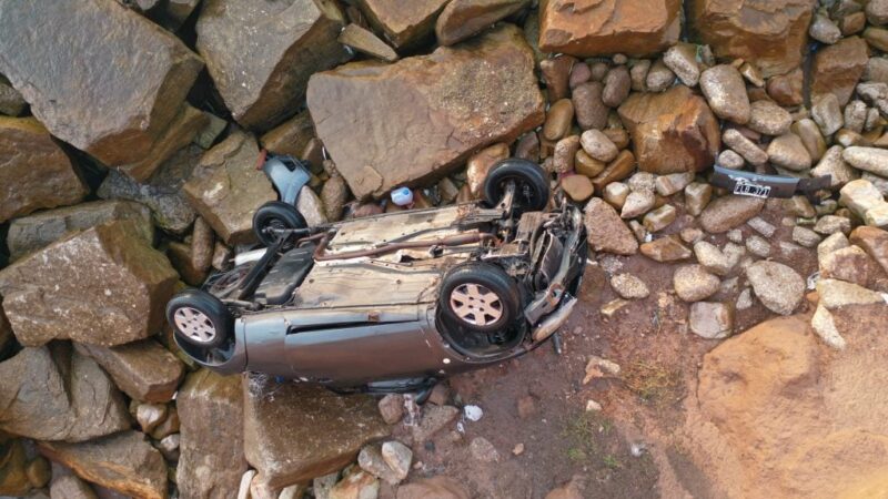 Mar del Plata: una mujer cayó con su auto por los acantilados y sufrió graves heridas