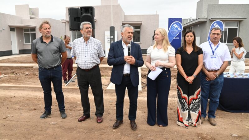 El Gobernador Cornejo anunció la reapertura de un programa habitacional