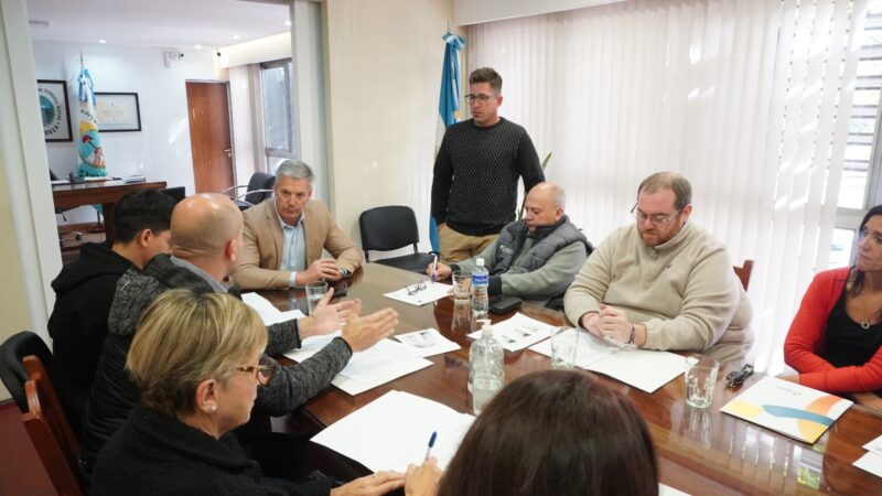 “Alvear + Comercio”: se firmaron convenios con comerciantes