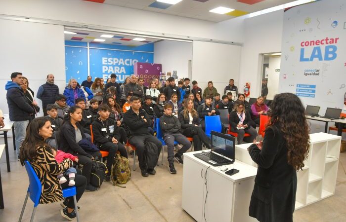 La DGE presentó la secundaria con títulos en programación y robótica y energías renovables