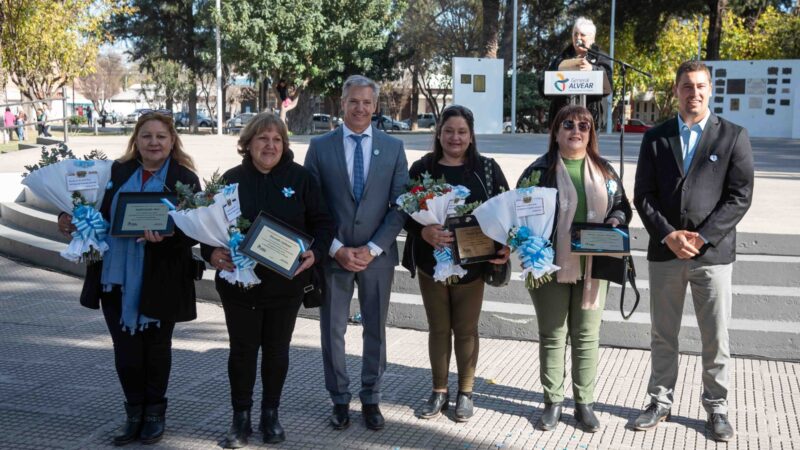 Bowen fue epicentro de los actos oficiales por el 25 de mayo con un fuerte acompañamiento popular