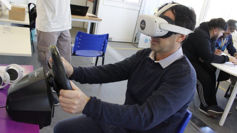 Comenzó el curso de autoelevador y manejo de tractores