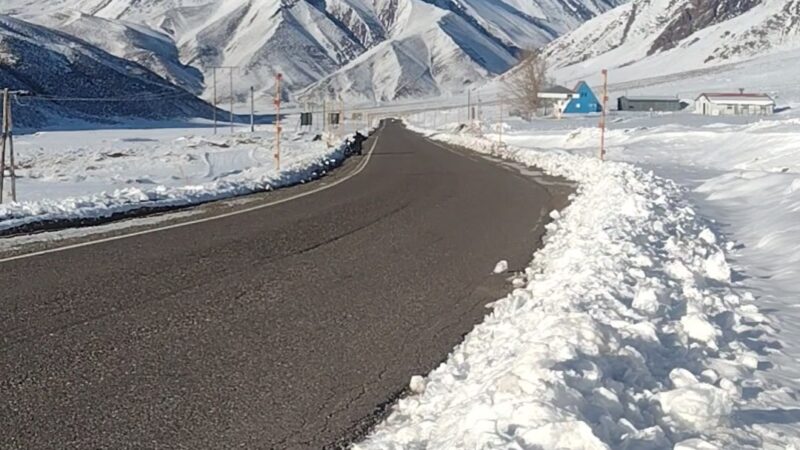 Vialidad Mendoza y el centro de esquí Las Leñas coordinan la limpieza de la Ruta Provincial 222 para las próximas nevadas