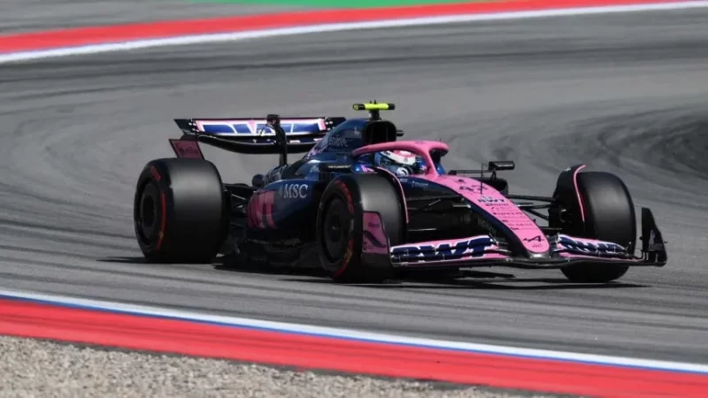 Colapinto aprovechó el safety car, ganó cuatro lugares y finalizó 15° en España