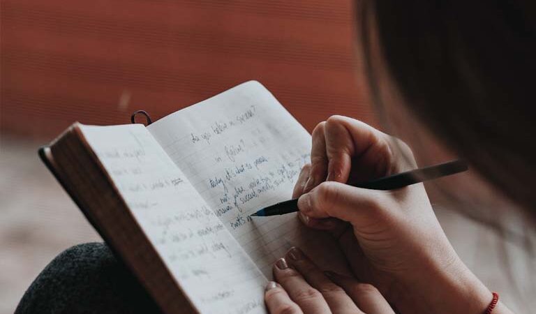 Se lanza la tercera edición del certamen “Cartas a Alguien”