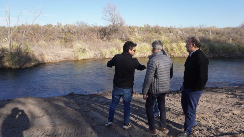 Molero recorrió la obra de la costanera centro sobre el río Atuel