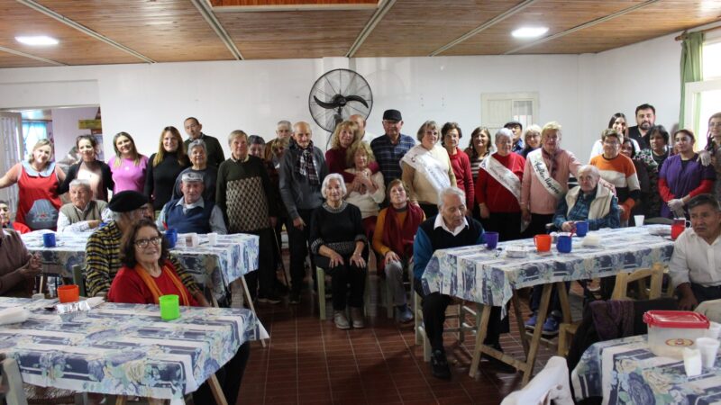 Encuentro departamental de tejedoras solidarias: “Hilos que abrigan”