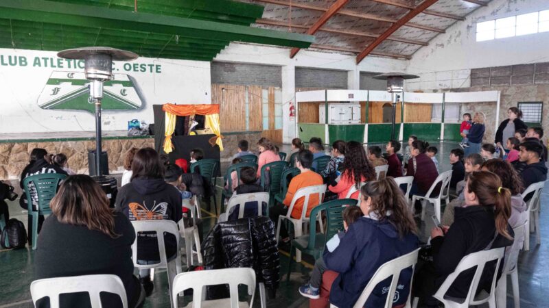Vacaciones de invierno: Show de títeres en Alvear Oeste y Barrio San Carlos