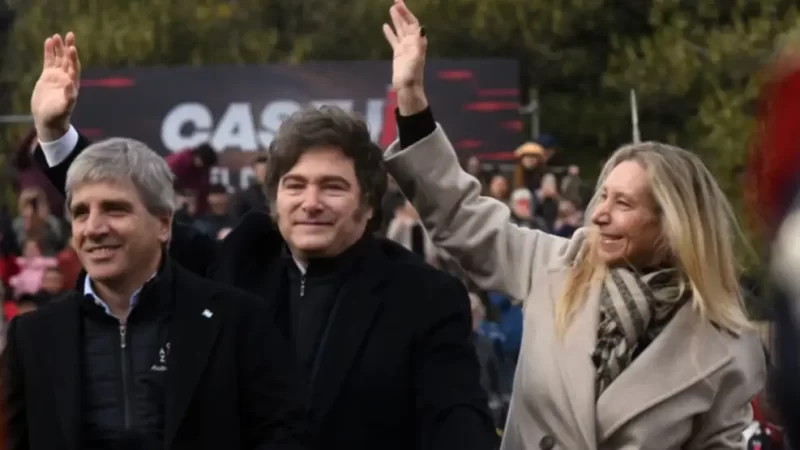 Milei anunció en la Rural una baja en las retenciones de carne, soja y otros cereales