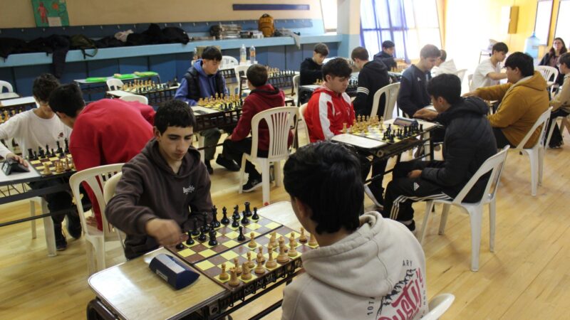 Buena participación y alto nivel competitivo en la liga juvenil de ajedrez