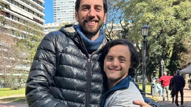 La historia de Santiago Demarco, del bullying en la adolescencia a brillar en “División Palermo”