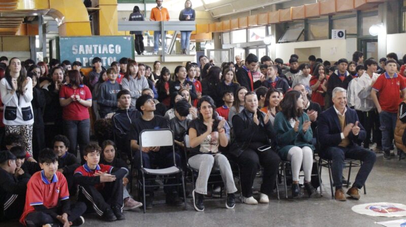 Se realizó la instancia final de las 8° Olimpiadas del Conocimiento en la Escuela Río Atuel