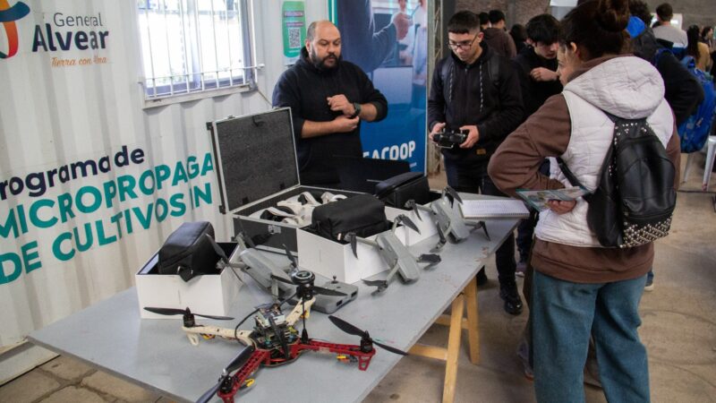 Se realizó la 28ª edición de la Oferta Educativa organizada por la Cámara Joven