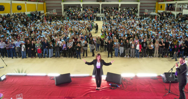 Pilar Sordo brilló en el cierre del Congreso de Educación en General Alvear