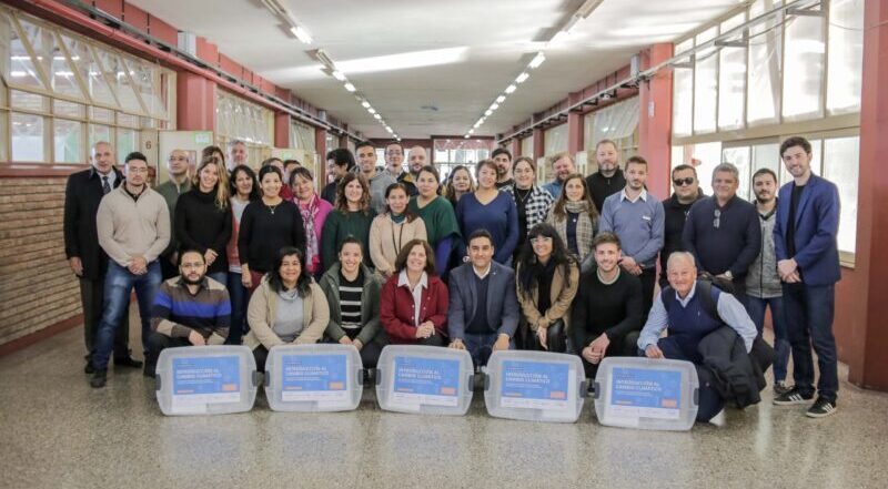 Escuelas del Sur de Mendoza recibieron kits de trabajo para prácticas en las aulas