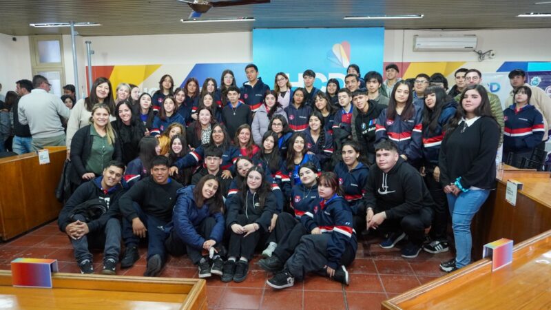 “Siendo Funcionarios”, el programa que fomenta la participación cívica en los Jóvenes