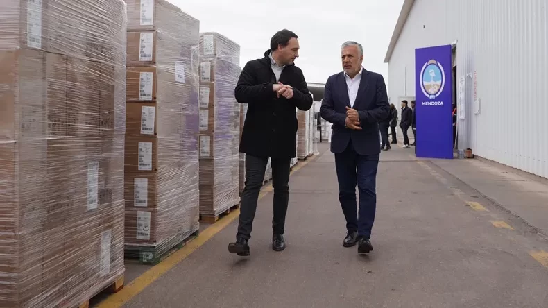 El Gobierno de Mendoza invirtió $2.000 millones en computadoras y tablets para la salud
