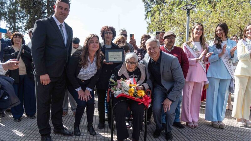 Bowen celebró su 113° aniversario con un emotivo acto, anuncios de obras y un gran desfile