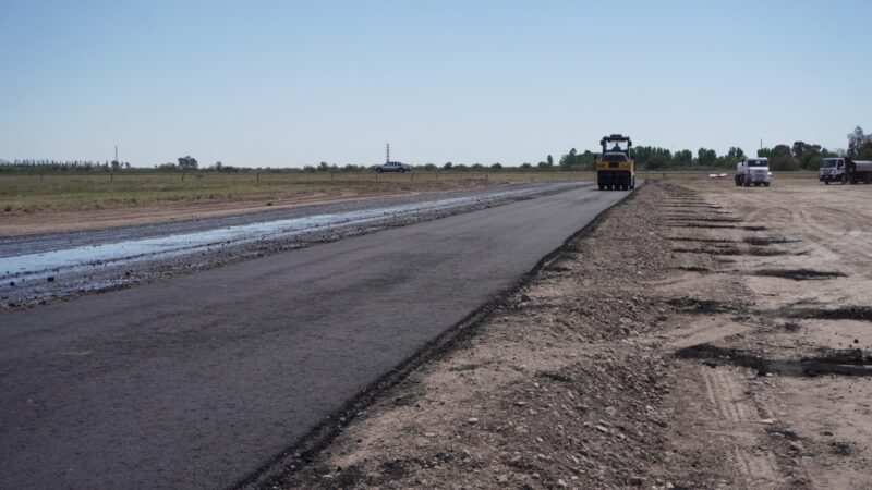 Avanza la obra de asfaltado en el Aero Club: “es un sueño hecho realidad”, destacó el intendente Molero