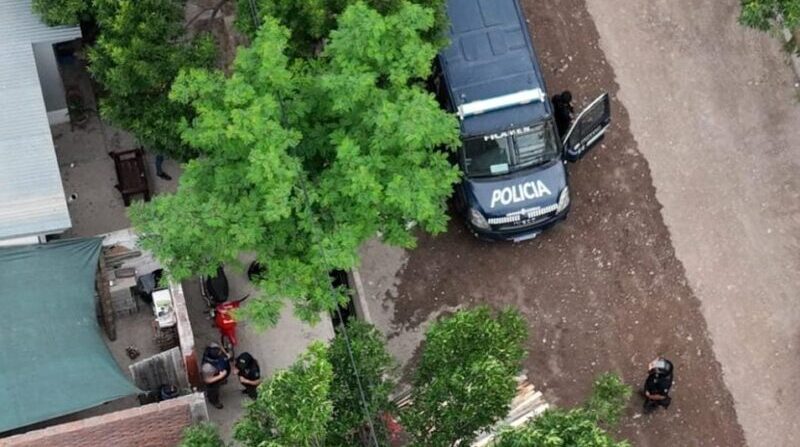 Con apoyo de drones, la Policía desactivó un nuevo punto de venta de drogas en General Alvear