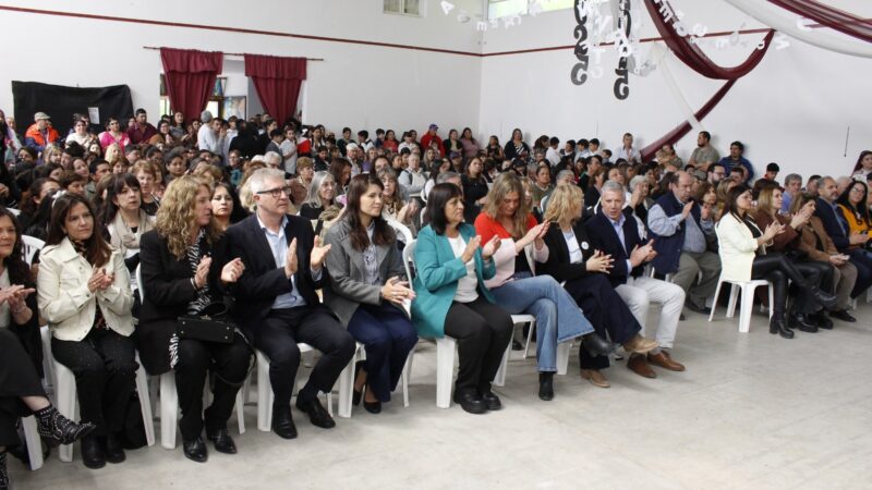 La Escuela 1-236 “María Elena Arduino de Devoto” celebró su centenario en Carmensa