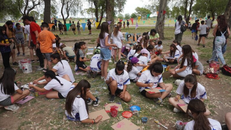 Se realizó en el Polideportivo Deportistas Alvearenses la conmemoración de la Convención de los Derechos del Niño