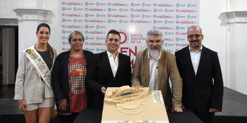 “90 cosechas de una misma cepa” es la propuesta dirigida por Pablo Perri para la Fiesta Nacional de la Vendimia 2026