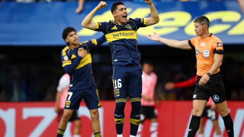 Boca se quedó con el clásico ante un River sin alma