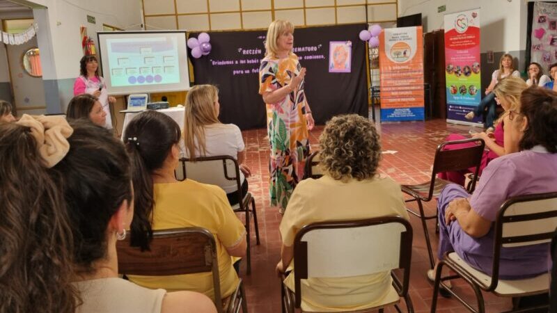 Capacitación sobre cuidados de bebés prematuros en la Semana del Recién Nacido Prematuro