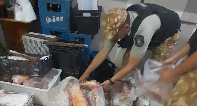 Decomisan cuatrocientos kilos de carne en mal estado