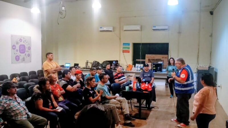 Ambiente dio una capacitación en primeros auxilios para recuperadores urbanos en General Alvear