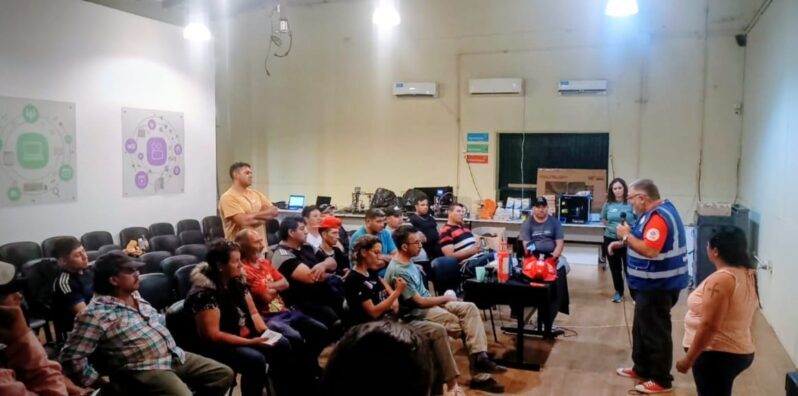 Ambiente dio una capacitación en primeros auxilios para recuperadores urbanos en General Alvear